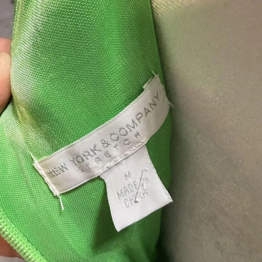 New York & Company Dress Womens Medium Green Fit & Flare Scoop Neck Striped